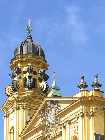 Fotos Theatinerkirche | München