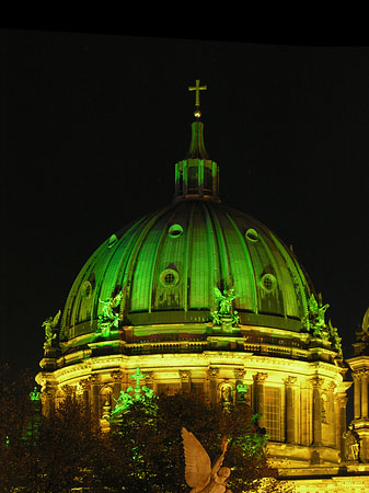 Foto Berliner Dom bei Nacht