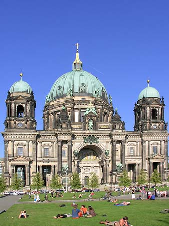 Lustgarten und Berliner Dom Foto 