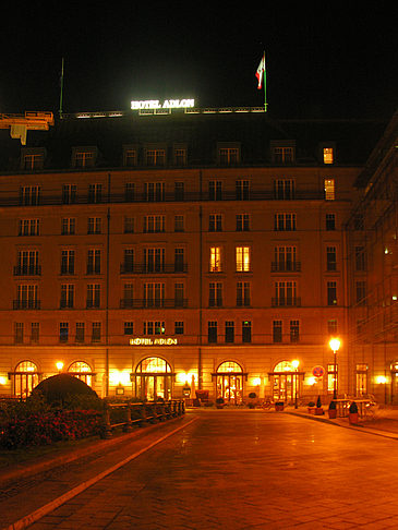 Foto Hotel Adlon bei Nacht