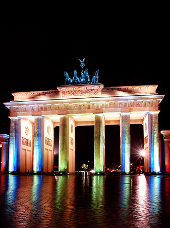 Brandenburger Tor bei Nacht Fotos