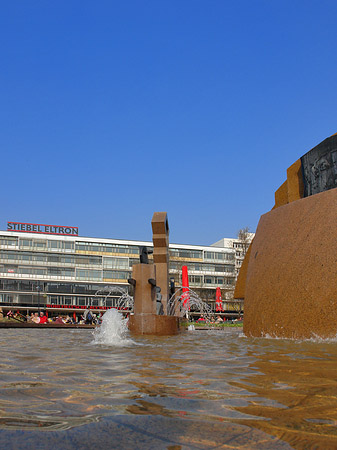 Foto Weltkugelbrunnen