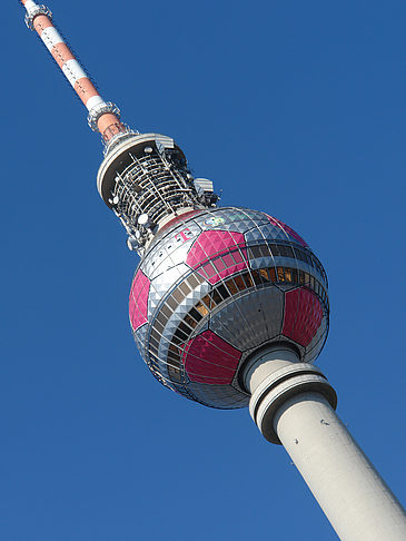Fernsehturm Nahaufnahme Foto 