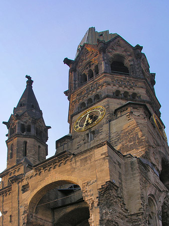 Hauptturm der Gedächtniskirche Fotos