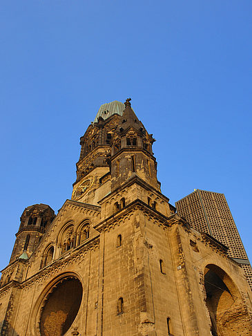 Turm aus der Vogelperspektive Fotos