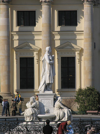 Lessing Statue Foto 