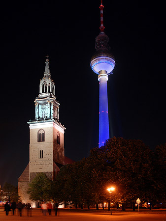 Marienkirche und Fernsehturm Fotos