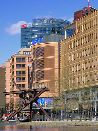 Marlene-Dietrich-Platz