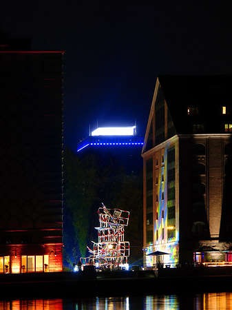 Narva mit BASF-Werbung Foto 