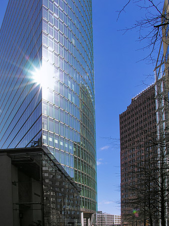 Foto Hochhaus der Deutschen Bahn - Berlin
