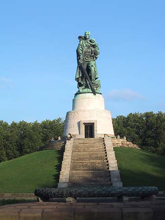 Fotos Sowjetisches Ehrenmal