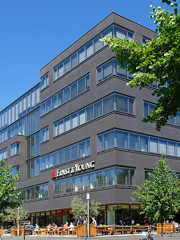 Ernst and Young - Geschäftsstelle Fotos