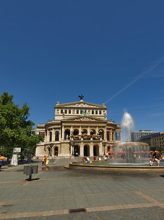Fotos Alte Oper mit Brunnen | Frankfurt am Main