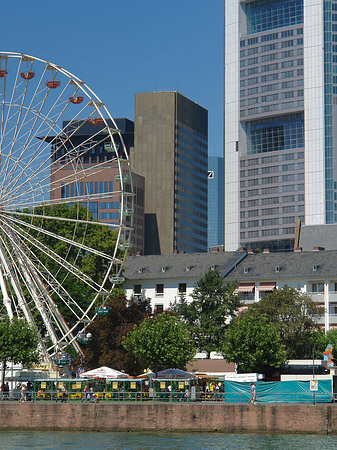 Fotos Commerzbank mit Riesenrad | Frankfurt am Main