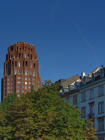 Main Plaza mit Häusern Fotos