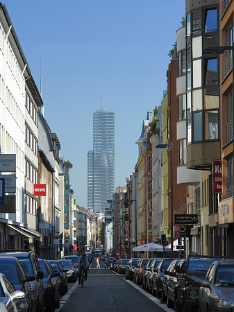 Blick vom Friesenwall auf Kölnturm Fotos