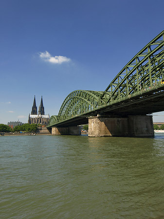 Foto Hohenzollernbrücke am Kölner Dom