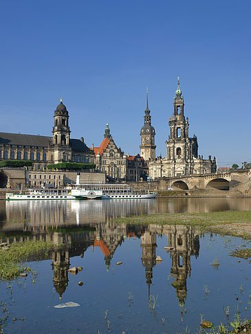 Blick auf den Schlossplatz Foto 