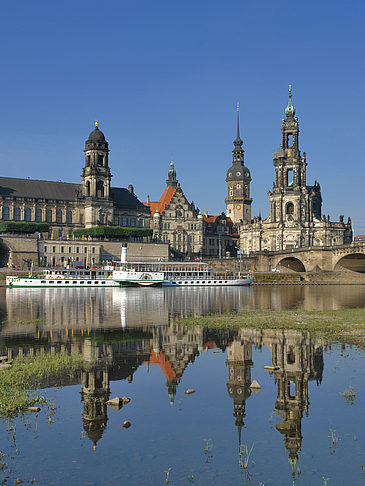 Blick auf den Schlossplatz Foto 