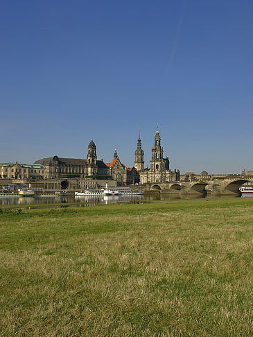 Blick auf die Brühlsche Terrasse