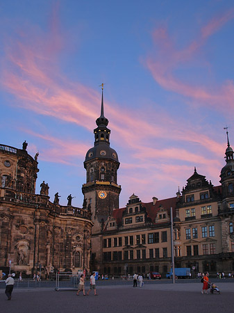 Foto Schloss und Hofkirche am Abend - Dresden