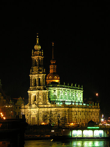 Fotos Hofkirche bei Nacht