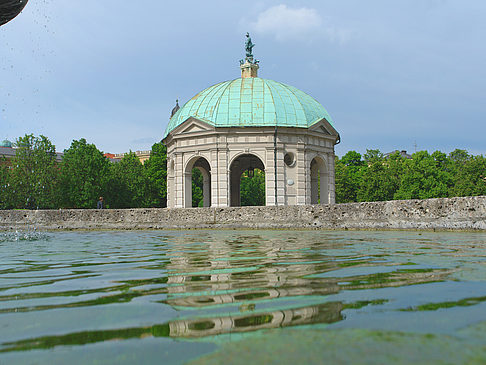 Brunnen im Hofgarten