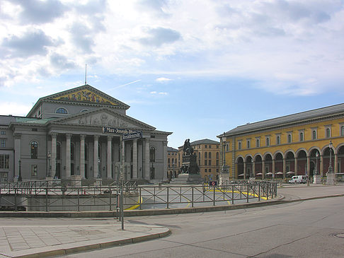 Fotos Max Joseph Platz | München
