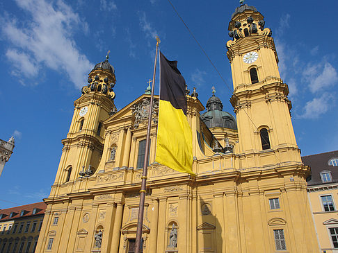 Fotos Theatinerkirche | München