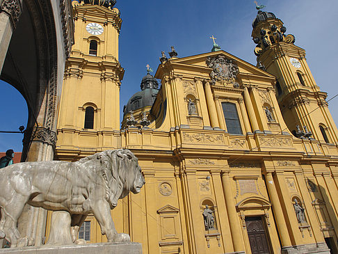 Fotos Theatinerkirche | München
