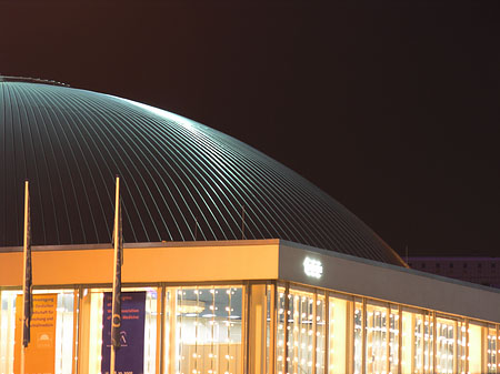 Fotos Berliner Convention Center bei Nacht