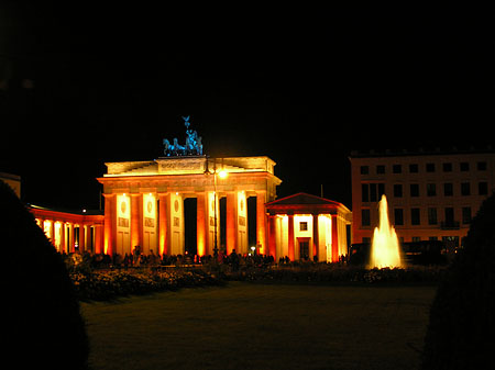 Brandenburger Tor bei Nacht Foto 