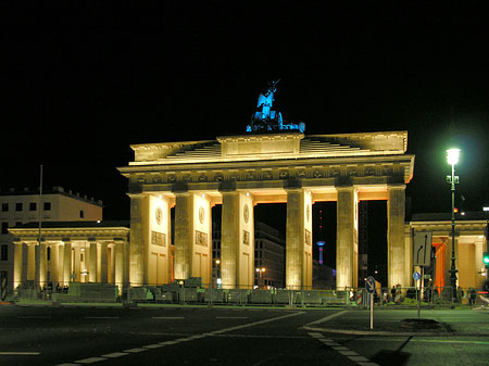 Brandenburger Tor bei Nacht Foto 