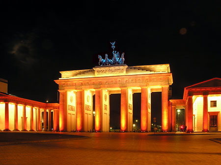 Brandenburger Tor bei Nacht Foto 