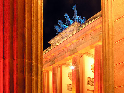 Brandenburger Tor bei Nacht Fotos