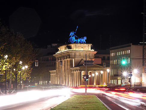 Fotos Ebert Straße bei Nacht | Berlin