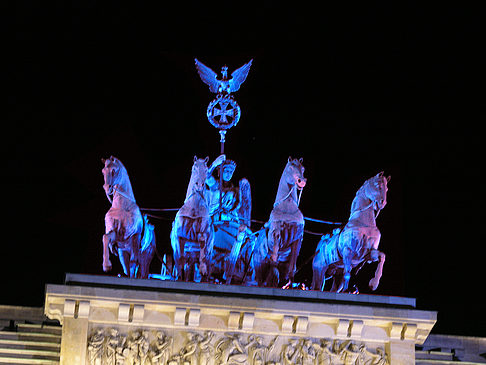 Quadriga bei Nacht Fotos