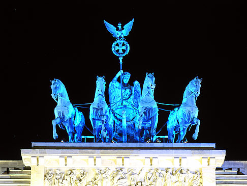 Quadriga bei Nacht Fotos