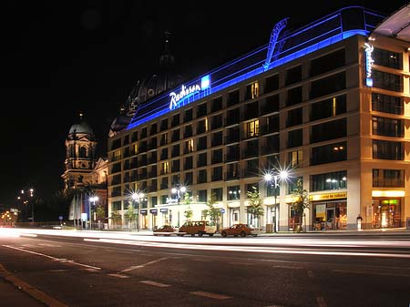 Fotos Radisson bei Nacht | Berlin