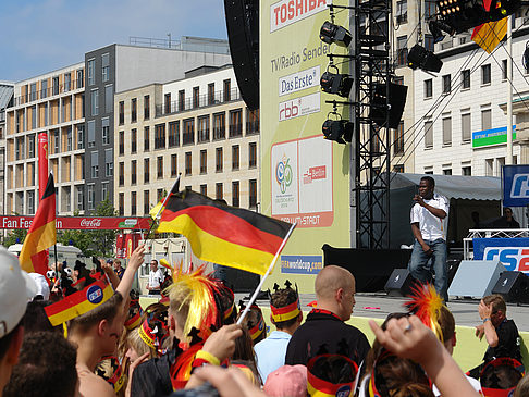 Foto Bühne auf dem Fanfest - Berlin