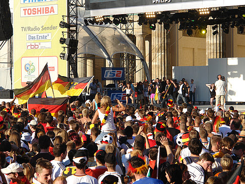 Fotos Bühne auf dem Fanfest