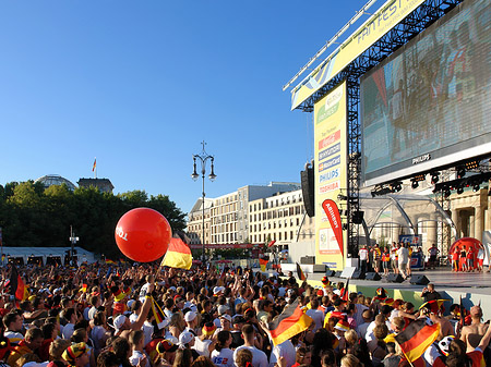 Fotos Bühne auf dem Fanfest | Berlin