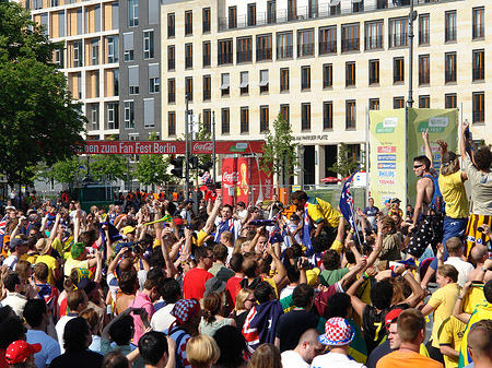 Showbühne am Brandenburger Tor Foto 
