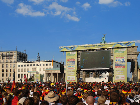 Showbühne am Brandenburger Tor Fotos