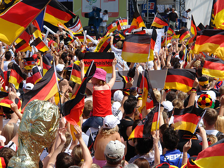 Showbühne am Brandenburger Tor Fotos