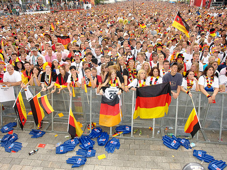 Fotos Fanfest Deutschland-Spiel