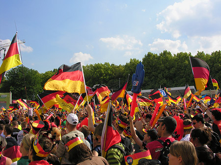 Foto Fahnenmeer - Berlin