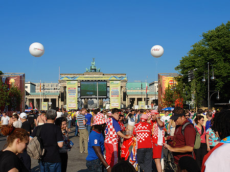 Brandenburger Tor und Fernsehturm Fotos