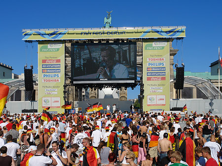 Leinwand und Fans Fotos
