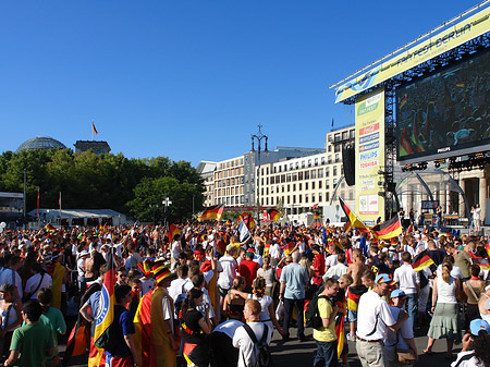 Leinwand und Fans Fotos
